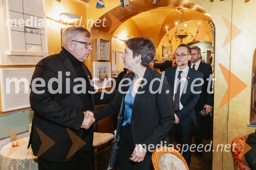  Robert Waltl, direktor, Mini teater;  ... 11. Festival Hiša strpnosti 2025, otvoritev