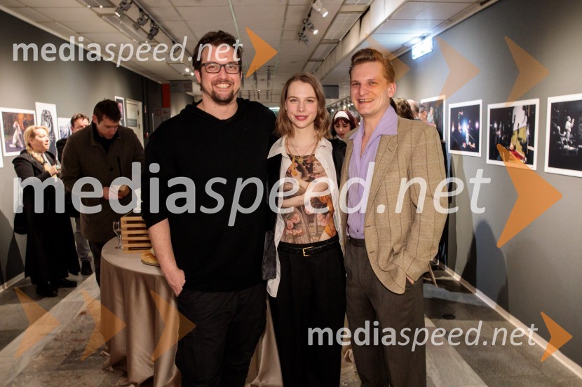  Filip Samobor, igralec;  Klara Kuk, igralka;  Matevž Sluga, igralecIgralec, premiera gledališke predstave v Cankarjevem domu