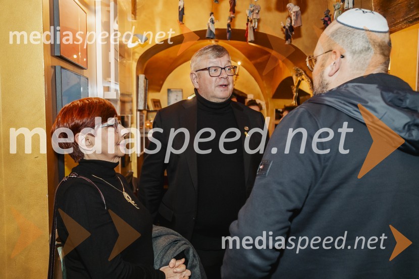  ... ;  Robert Waltl, direktor, Mini teater11. Festival Hiša strpnosti 2025, otvoritev