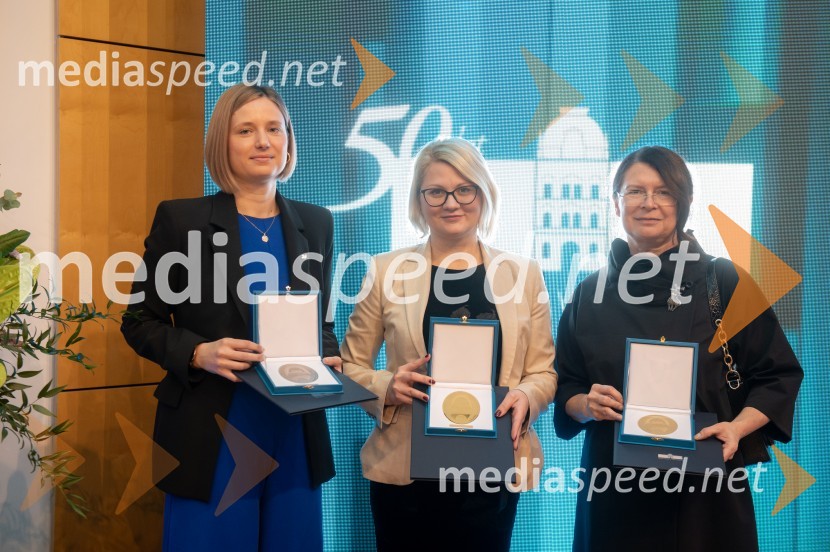  ... ; izr. prof. dr. Maja Turnšek, Fakulteta za turizem; doc. dr. Tanja Lešnik Štuhec, Fakulteta za turizemRektorjev dan Univerze v Mariboru 2025