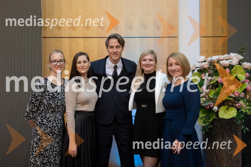  Barbara Petrovič, UM Maribor;  Petra Štraus, Služba za promocijo UM;  ... ;  ... ;  Alenka Ribič, služba za odnose z javnostmi, Univerza v MariboruRektorjev dan Univerze v Mariboru 2025