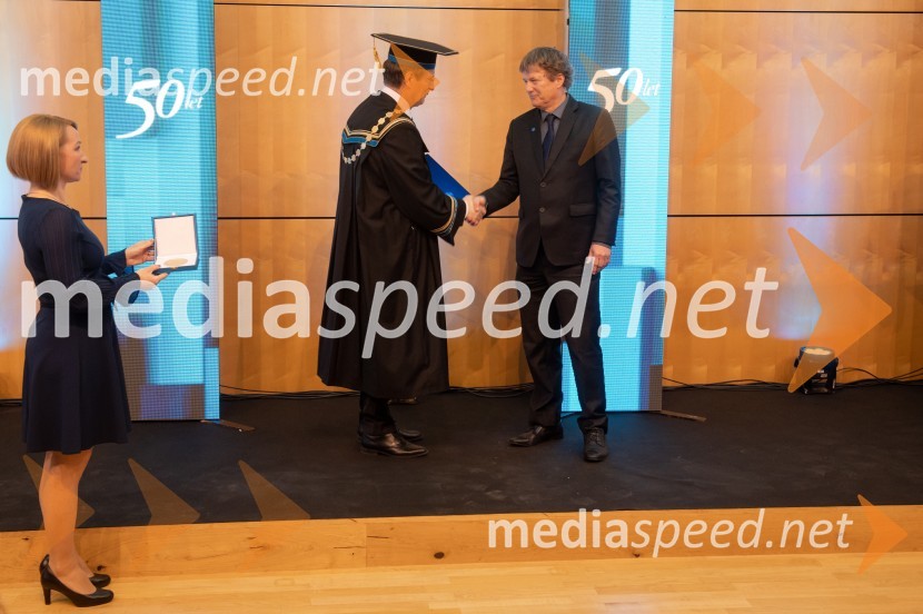 prof. dr. Zdravko Kačič, rektor Univerze v Mariboru; prof. dr. Zdravko Kravanja, Fakulteta za kemijo in kemijsko tehnologijoRektorjev dan Univerze v Mariboru 2025