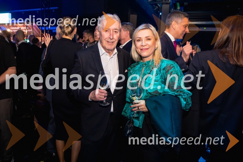  ... ;  Mojca  Briščik, glavna izvršna direktorica pri SOZ - Slovenski oglaševalski zbornici in predsednica, festival Golden DrumOutstanding 2024, presežki v zunanjem oglaševanju, podelitev