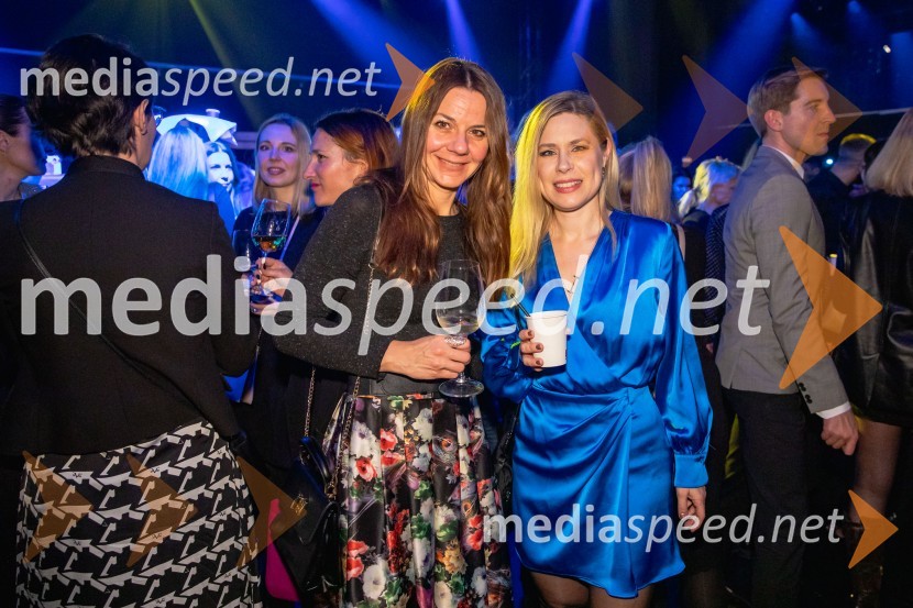  Martina Dolgan, vodja oglasnega trženja, Založba Mladinska knjiga;  Ines Markovčič, vodja marketinga, Mladina in urednica, Super ZnamkaOutstanding 2024, presežki v zunanjem oglaševanju, podelitev