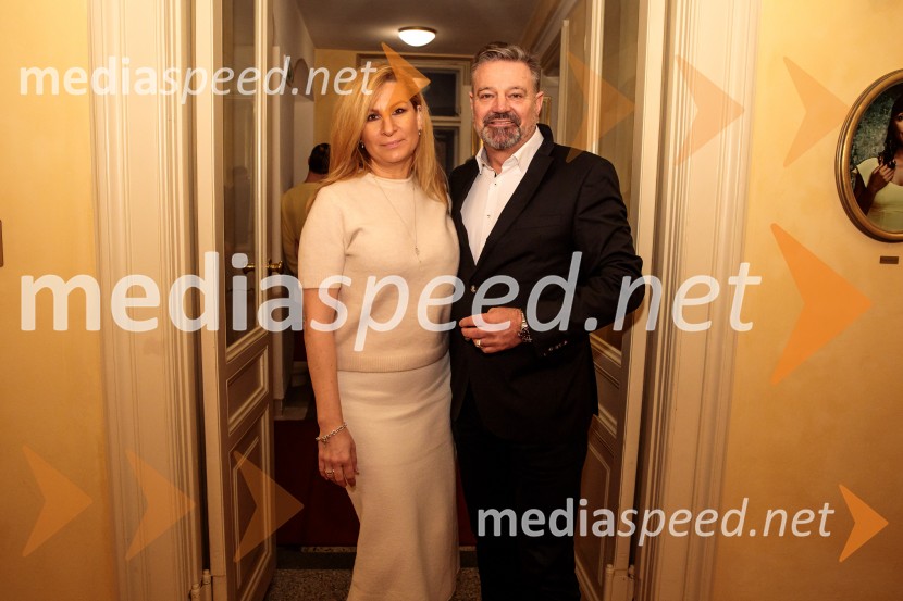  ... ;  Alexander  Lipovšek, direktor Mannerja za JV EvropoOutstanding 2024, presežki v zunanjem oglaševanju, podelitev