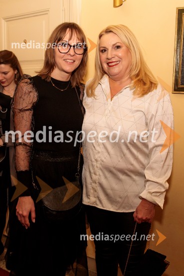  Mateja Repovž, namestnica direktorice na Marketing magazinu in direktorica DIGGIT;  ... Outstanding 2024, presežki v zunanjem oglaševanju, podelitev