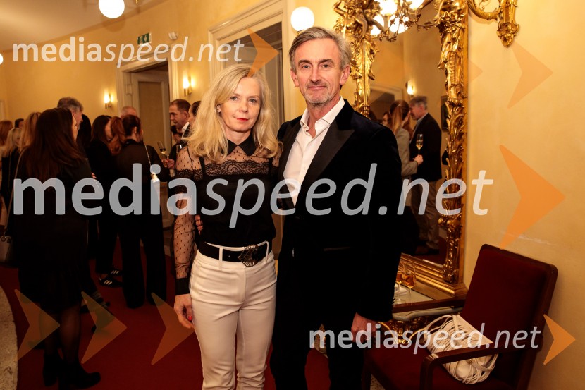  Alenka  Lukić, prof. za oblikovanje na Srednji šoli za oblikovanje MB;  Marko Lukić, lastnik in direktor družbe Lumar IGOutstanding 2024, presežki v zunanjem oglaševanju, podelitev