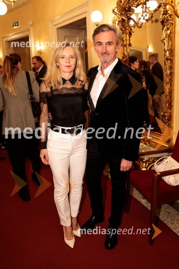  Alenka  Lukić, prof. za oblikovanje na Srednji šoli za oblikovanje MB;  Marko Lukić, lastnik in direktor družbe Lumar IGOutstanding 2024, presežki v zunanjem oglaševanju, podelitev