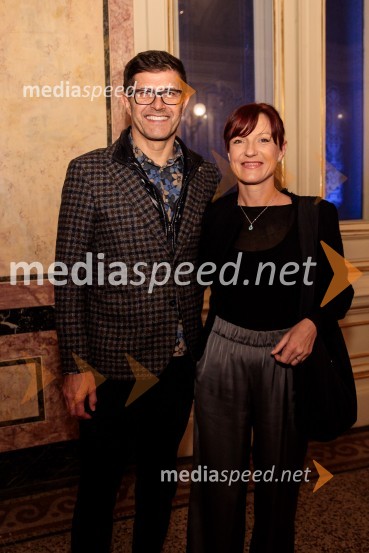  Matjaž Rakovec, župan Mestne občine Kranj;  Urša Manček Rakovec, Login5Outstanding 2024, presežki v zunanjem oglaševanju, podelitev