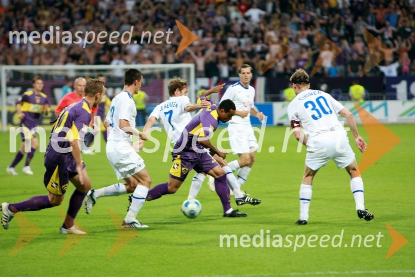 Nogometaši NK Maribor in FC ZürichPovratna tekma 3. kroga kvalifikacij za Ligo prvakov: NK Maribor - FC Zürich