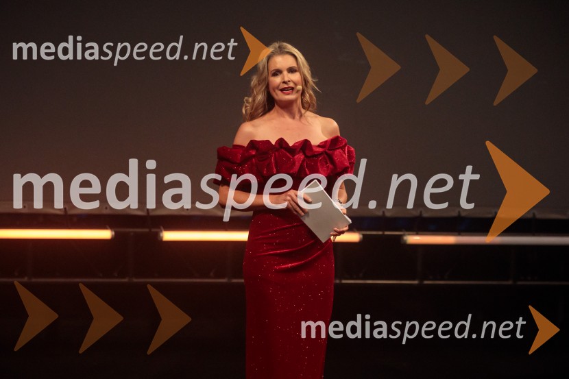  Bernarda Žarn, voditeljicaOutstanding 2024, presežki v zunanjem oglaševanju, podelitev