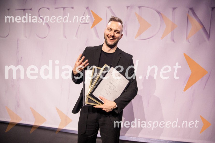  Nejc Kovačič, vodja službe za komuniciranje Muzeja in galerij mesta LjubljaneOutstanding 2024, presežki v zunanjem oglaševanju, podelitev