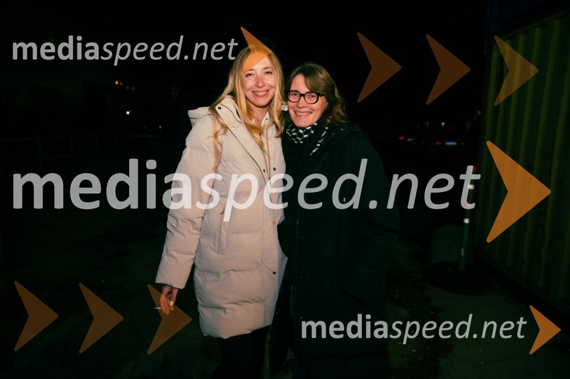  Gaja  Jezernik Kos ;  Urška Brodar, dramaturginja, Slovensko mladinsko gledališčeBoško in Admira, premiera v SMG Ljubljana