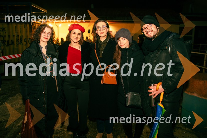  Živa Bizovičar, režiserka;  ... ;  ... ;  ... ;  ... Boško in Admira, premiera v SMG Ljubljana