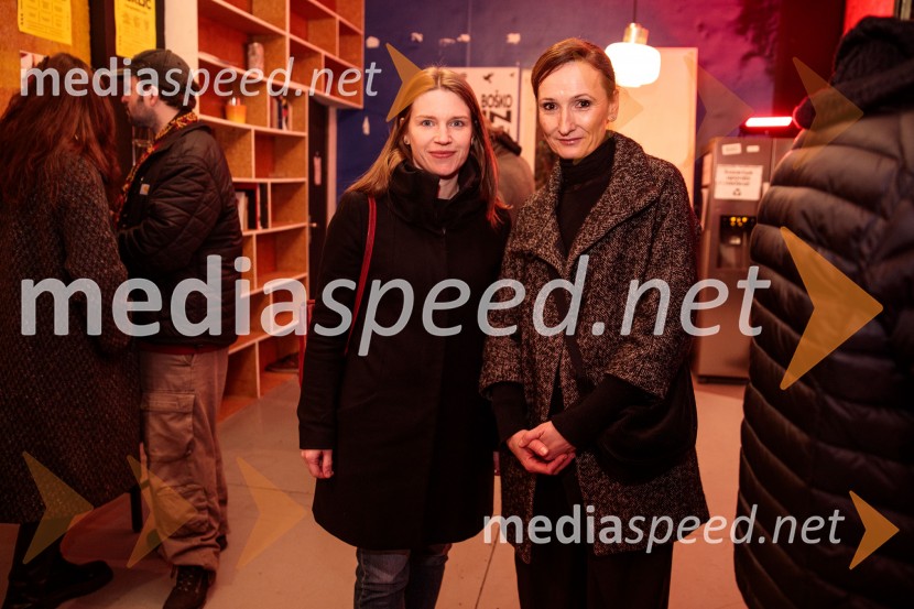  Helena Grahek, vodja marketinga in odnosi z javnostmi, Slovensko mladinsko gledališče;  Nina Gostiša, novinarka, DeloBoško in Admira, premiera v SMG Ljubljana