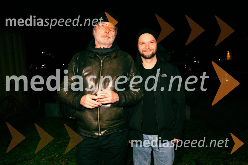  Andrej  Hajdinjak, oblikovalec svetlobe;  Stane Tomazin, igralecBoško in Admira, premiera v SMG Ljubljana