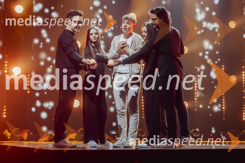  ... ;  ... ;  Aleksej Ivačič Kolar, PolarAce, pevec;  ... Klemen Slakonja je zmagovalec izbora EMA 2025