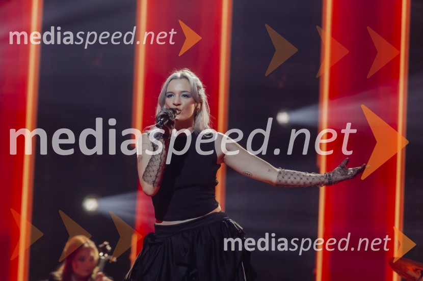  Trine Slabe, pevkaKlemen Slakonja je zmagovalec izbora EMA 2025