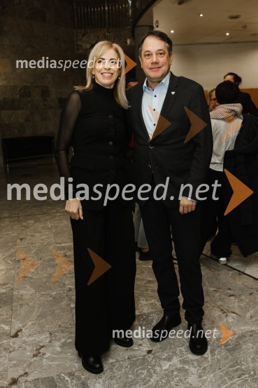  Martina Arčon , urednica, Radio Robin Nova Gorica;  Matej Arčon, minister za Slovence v zamejstvu in po svetu1973, premiera avtorskega projekta v SNG Nova Gorica