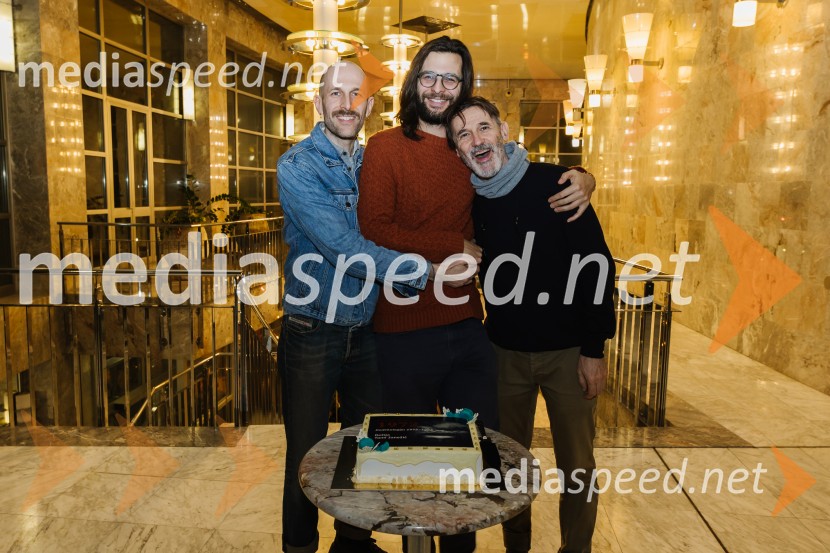  Carlo Zoratti, filmski režiser;  Stefano Giacomuzzi, snemalec;  Renato Rinaldi, snemalec zvoka1973, premiera avtorskega projekta v SNG Nova Gorica