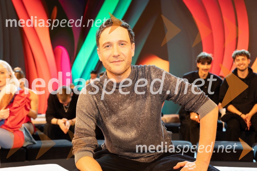  Klemen Slakonja, igralec, komik in TV voditeljKlemen Slakonja je zmagovalec izbora EMA 2025