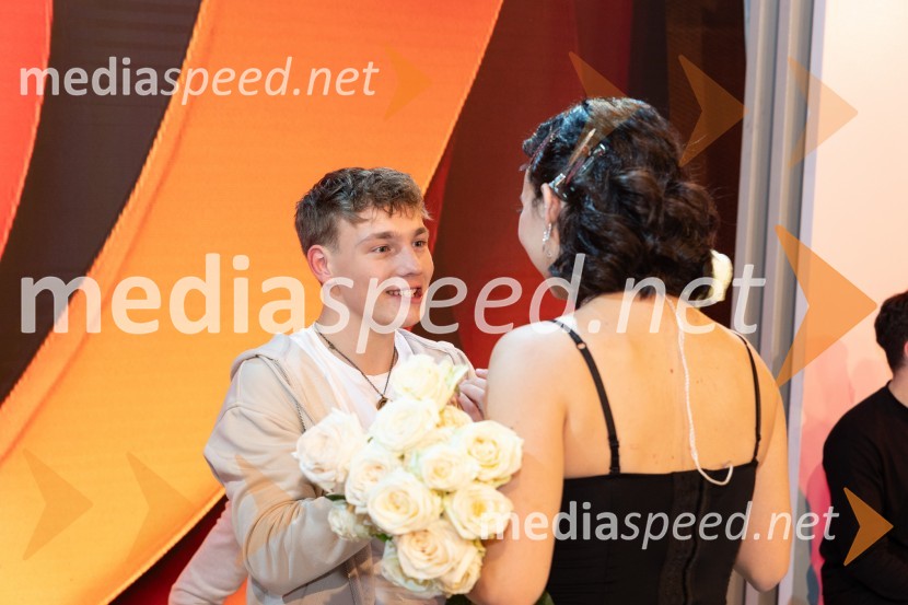  Aleksej Ivačič Kolar, PolarAce, pevec;  Astrid Kljun, pevkaKlemen Slakonja je zmagovalec izbora EMA 2025