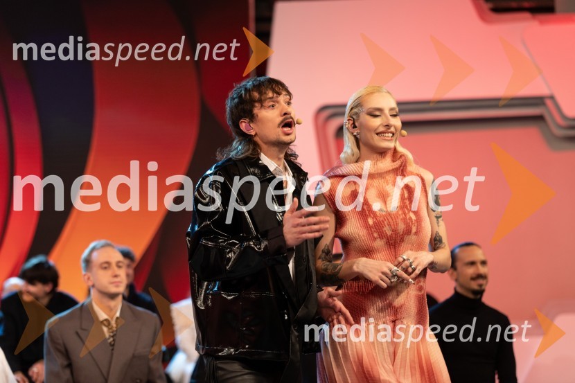  Gregor  Strasbergar, glasbena skupina MRFY;  Sara Briški Cirman - Raiven, pevka, harfistkaKlemen Slakonja je zmagovalec izbora EMA 2025