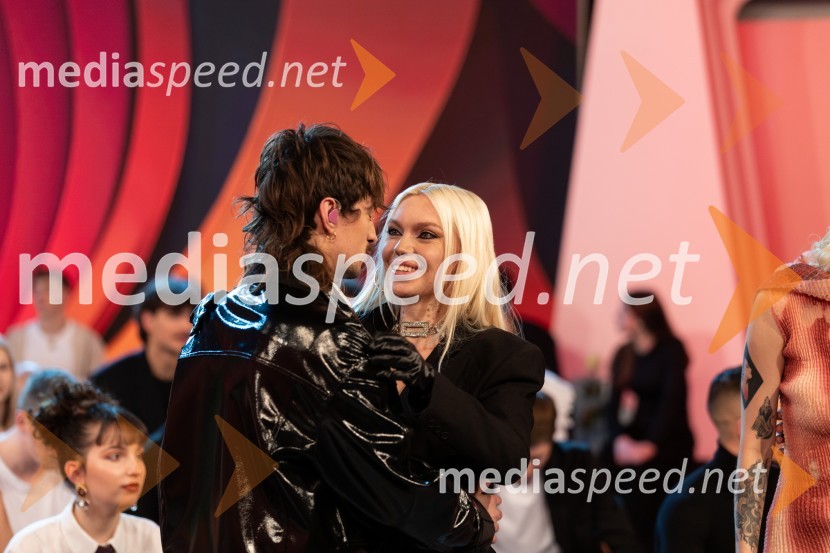  Gregor  Strasbergar, glasbena skupina MRFY;  July  Jones, pevkaKlemen Slakonja je zmagovalec izbora EMA 2025