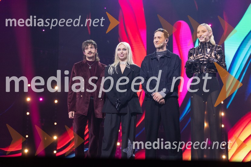  Gregor  Strasbergar, glasbena skupina MRFY;  July  Jones, pevka;  Klemen Slakonja, igralec, komik in TV voditelj;  Sara Briški Cirman - Raiven, pevka, harfistkaKlemen Slakonja je zmagovalec izbora EMA 2025