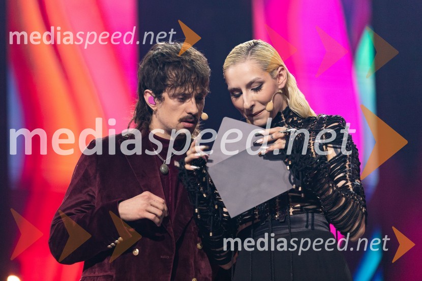  Gregor  Strasbergar, glasbena skupina MRFY;  Sara Briški Cirman - Raiven, pevka, harfistkaKlemen Slakonja je zmagovalec izbora EMA 2025