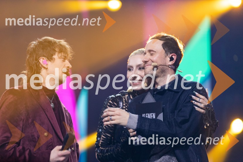  Gregor  Strasbergar, glasbena skupina MRFY;  Sara Briški Cirman - Raiven, pevka, harfistka;  Klemen Slakonja, igralec, komik in TV voditeljKlemen Slakonja je zmagovalec izbora EMA 2025