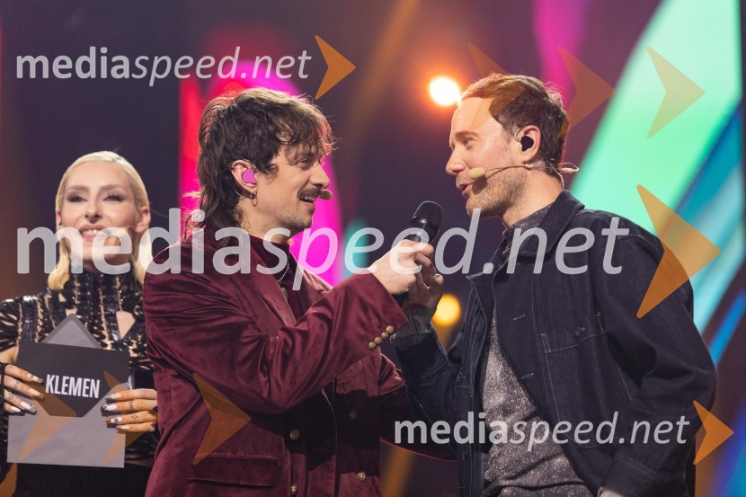  Sara Briški Cirman - Raiven, pevka, harfistka;  Gregor  Strasbergar, glasbena skupina MRFY;  Klemen Slakonja, igralec, komik in TV voditeljKlemen Slakonja je zmagovalec izbora EMA 2025