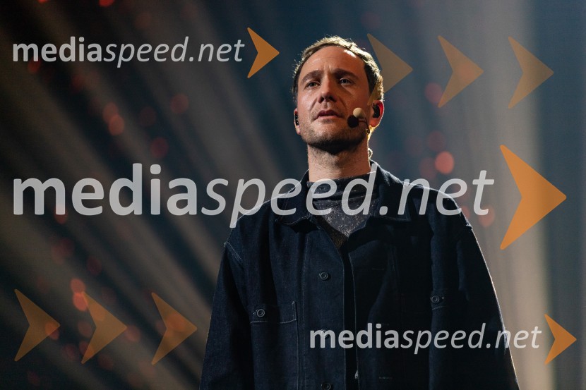  Klemen Slakonja, igralec, komik in TV voditeljKlemen Slakonja je zmagovalec izbora EMA 2025