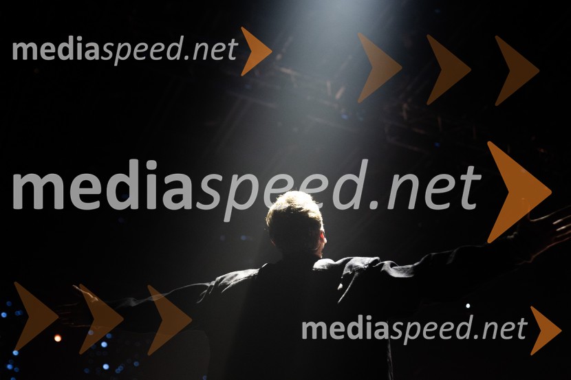  Klemen Slakonja, igralec, komik in TV voditeljKlemen Slakonja je zmagovalec izbora EMA 2025