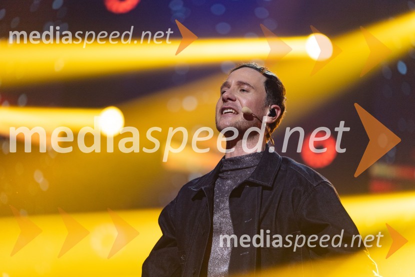  Klemen Slakonja, igralec, komik in TV voditeljKlemen Slakonja je zmagovalec izbora EMA 2025