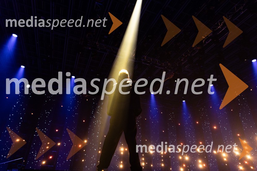  Klemen Slakonja, igralec, komik in TV voditeljKlemen Slakonja je zmagovalec izbora EMA 2025