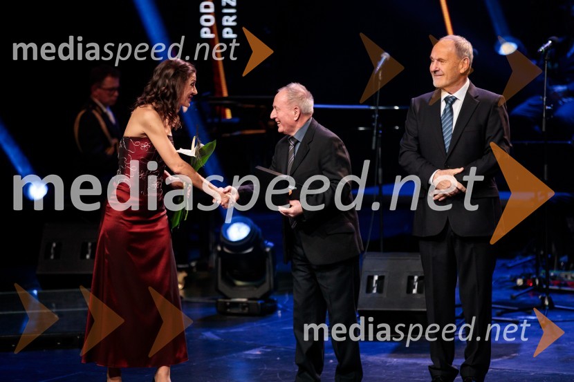  Petra Tramte,  vodja, Sektor za razvoj in programe športa;  Janez Mohorčič;  Viktor Grošelj, predsednik Odbora za podeljevanje Bloudkovih priznanj60. podelitev Bloudkovih priznanj za leto 2024