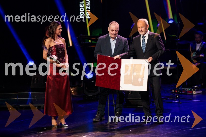  Petra Tramte,  vodja, Sektor za razvoj in programe športa;   Franček  Gorazd Tiršek, slovenski paraolimpijec in strelec;  Viktor Grošelj, predsednik Odbora za podeljevanje Bloudkovih priznanj60. podelitev Bloudkovih priznanj za leto 2024