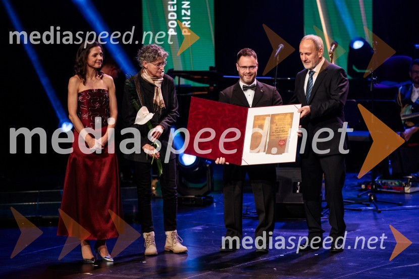  Petra Tramte,  vodja, Sektor za razvoj in programe športa;  ... ;  Dejan  Fabčič, slovenski paraolimpijec, parakajakaš;  Viktor Grošelj, predsednik Odbora za podeljevanje Bloudkovih priznanj60. podelitev Bloudkovih priznanj za leto 2024