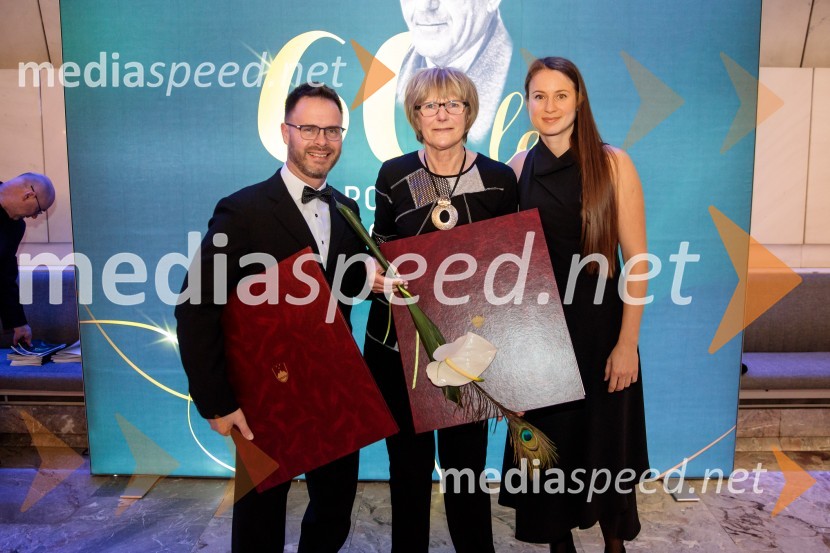  Dejan  Fabčič, slovenski paraolimpijec, parakajakaš;  Irena Rosa, lokostrelstvo;  ... 60. podelitev Bloudkovih priznanj za leto 2024