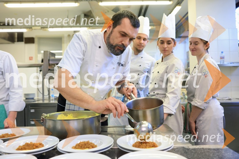  ... ;  David Skoko, hrvaški Chef, Konoba Batelina;  ... ;  ... Na SŠGT Maribor ponovno kuharska zvezda, chef David Skoko