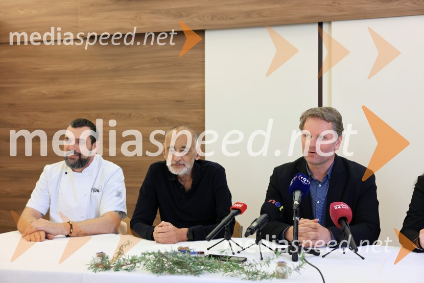  David Skoko, hrvaški Chef, Konoba Batelina;  Dušan Erjavec, ravnatelj, Srednja šola za gostinstvo in turizem Maribor;  Tomaž Krajnc, SŠGT MariborNa SŠGT Maribor ponovno kuharska zvezda, chef David Skoko