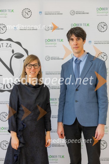 doc. dr. Anita Kušar, raziskovalka, pomočnica vodje raziskovalne skupine, Inštitut za nutricionistiko; prof. dr. Igor Pravst, vodja raziskovalne skupine, Inštitut za nutricionistikoInovativna živila 2025