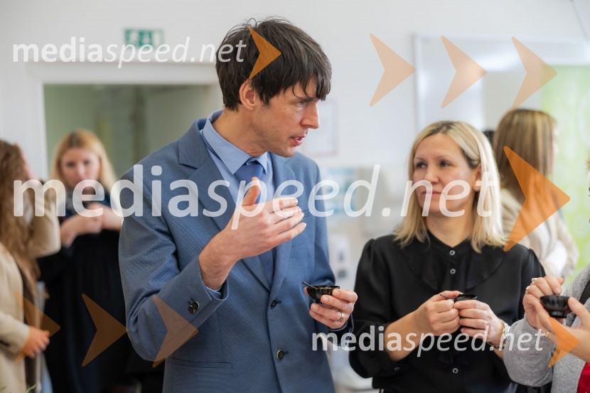 prof. dr. Igor Pravst, vodja raziskovalne skupine, Inštitut za nutricionistiko;  Vesna Marinko, generalna direktorica, Direktorat za javno zdravjeInovativna živila 2025