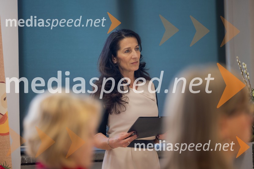  Betka Šuhel Mikolič,  strateško komuniciranje, P&S svetovanjeInovativna živila 2025