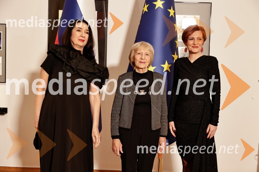  Zdenka Badovinac, kustosinja;  Dragica  Čadež, kiparka; dr. Asta Vrečko, ministrica za kulturoDržavna proslava ob slovenskem kulturnem prazniku s podelitvijo Prešernovih nagrad