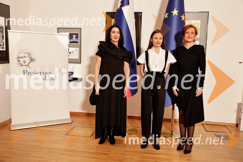  Zdenka Badovinac, kustosinja;  Nina Rajić Kranjac, režiserka; dr. Asta Vrečko, ministrica za kulturoDržavna proslava ob slovenskem kulturnem prazniku s podelitvijo Prešernovih nagrad