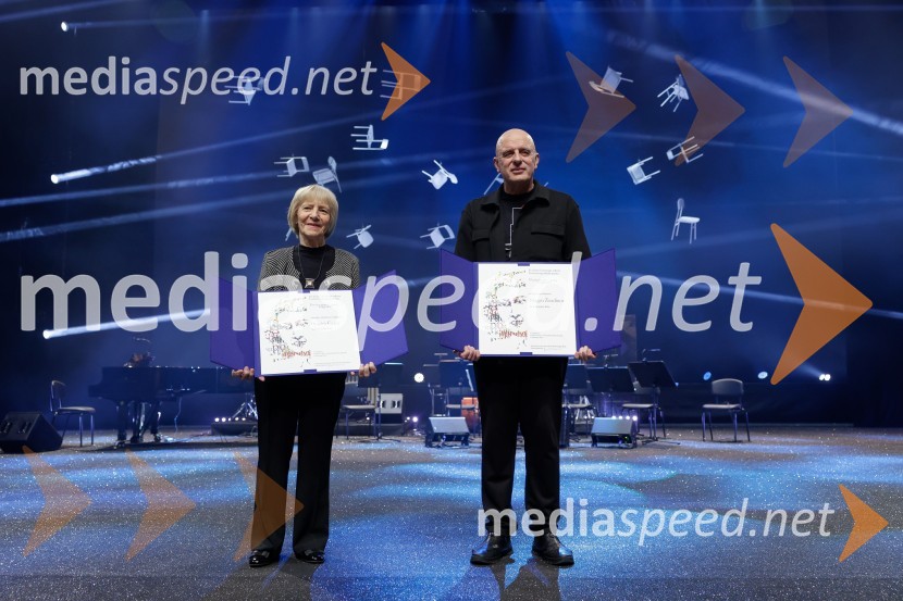  Dragica  Čadež, kiparka;  Dragan  Živadinovič, perfomerDržavna proslava ob slovenskem kulturnem prazniku s podelitvijo Prešernovih nagrad