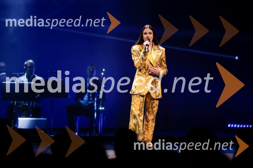  Manca Kampuš, pevka, Koala VoiceDržavna proslava ob slovenskem kulturnem prazniku s podelitvijo Prešernovih nagrad