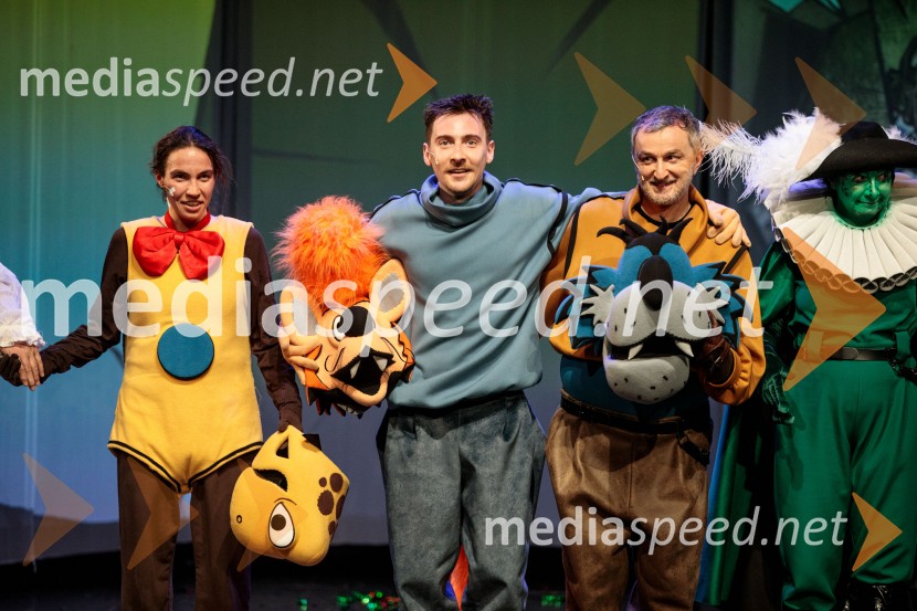  Klara Kastelec, igralka;  Jurica Marčec;  Ivan Peternelj, igralecDogodivščine Zvitorepca, Trdonje in Lakotnika, premiera predstave v SMG Ljubljana